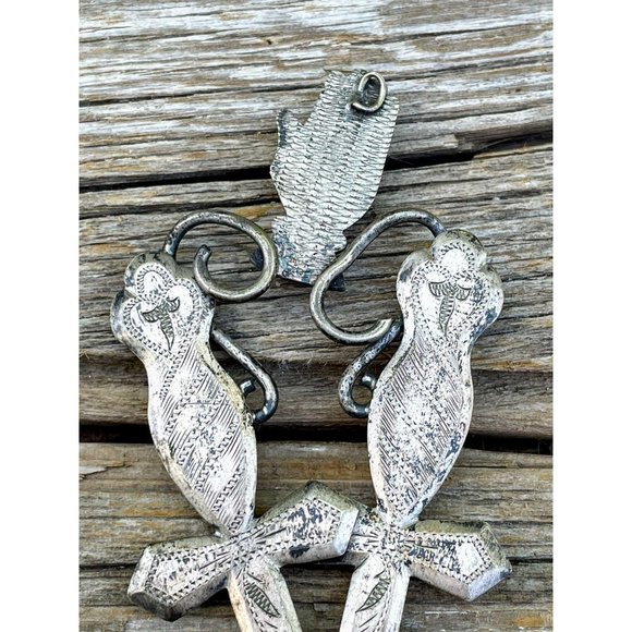 Antique Victorian Odd Fellows Ornament Hand Sword - Picture 6 of 8